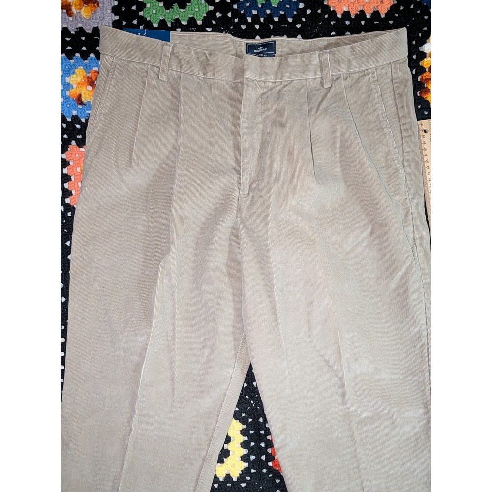 Dockers Pleated Relaxed Fit Corduroy Pants Mens 38x30 Tan Khaki Y2K Baggy NWT - Picture 2 of 14